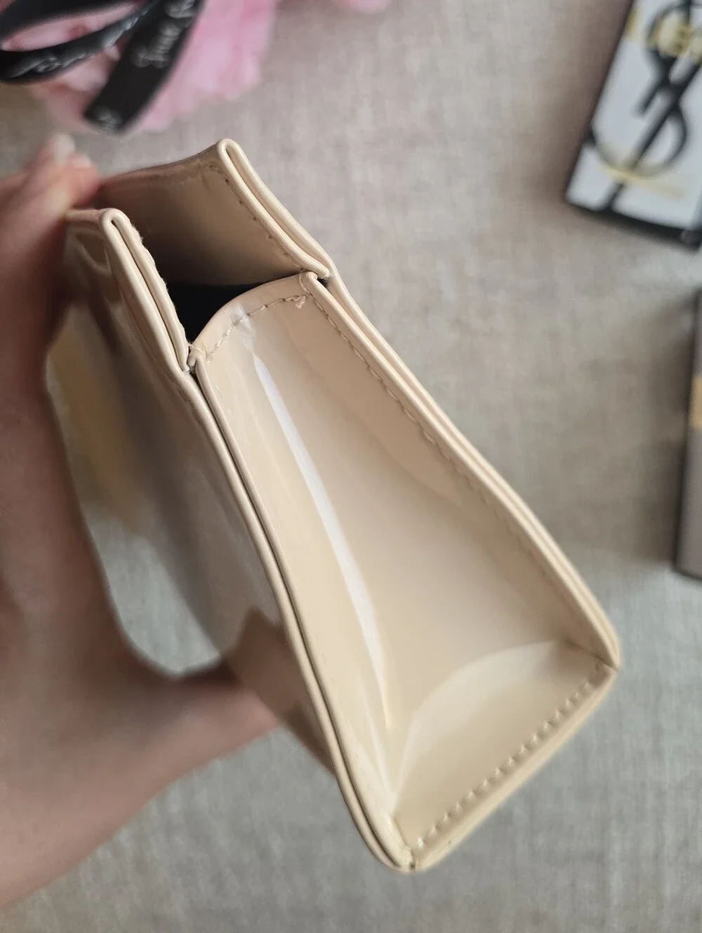 YSL BEAUTE Patent Blush Pink Cosmetic Bag Pouch With 2 YSL Perfume Samples
